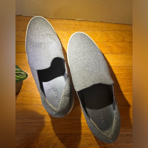 Vince slip ons! - Picture 2 of 4